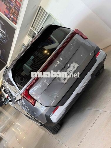 Kia Carnival 2.2D Luxury 8 chỗ 2025 Xám