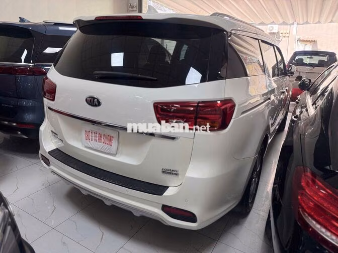 Kia Sedona 2020 bản full dầu Trắng 7 chỗ