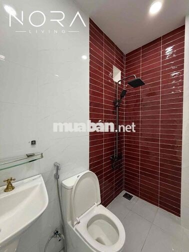 CHO THUÊ CĂN HỘ BAN CÔNG NGAY QUẬN 10 - CẠNH ĐẠI HỌC UEH QUẬN 10