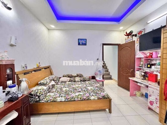HXH Ngủ trong nhà khu dân trí toàn nhà cao tầng Ngay Phan Đăng Lưu PN