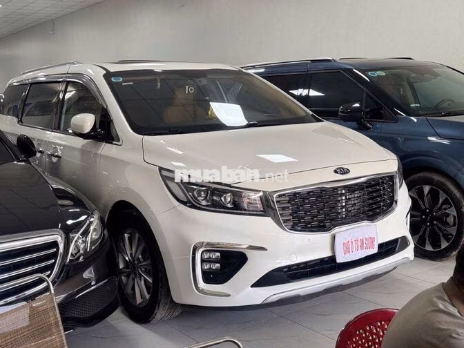 Kia Sedona 2020 bản full dầu Trắng 7 chỗ