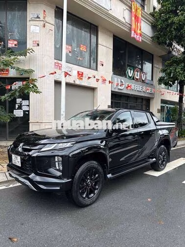 Mitsubishi Triton Athlete 4x4AT 2023 Đen 60000 km