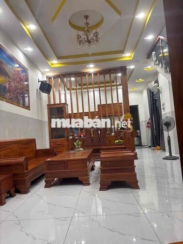 Định cư nhượng lại nhà đẹp và kiên cố