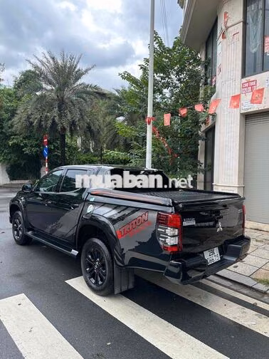 Mitsubishi Triton Athlete 4x4AT 2023 Đen 60000 km