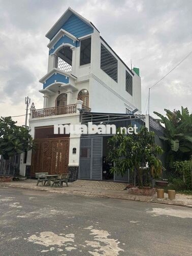 Định cư nhượng lại nhà đẹp và kiên cố