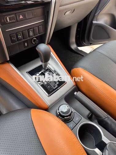 Mitsubishi Triton Athlete 4x4AT 2023 Đen 60000 km