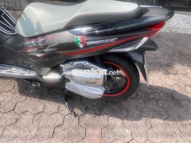 Honda PCX đen nhám