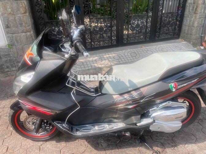 Honda PCX đen nhám