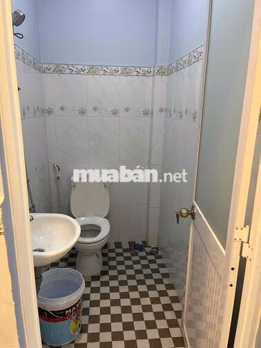 Bán 4 căn nhà hiện đang cho thuê 4,5 triệu/tháng