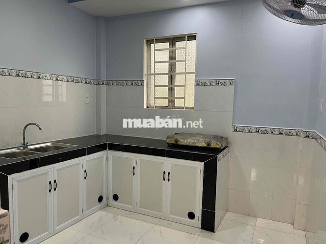 Bán 4 căn nhà hiện đang cho thuê 4,5 triệu/tháng
