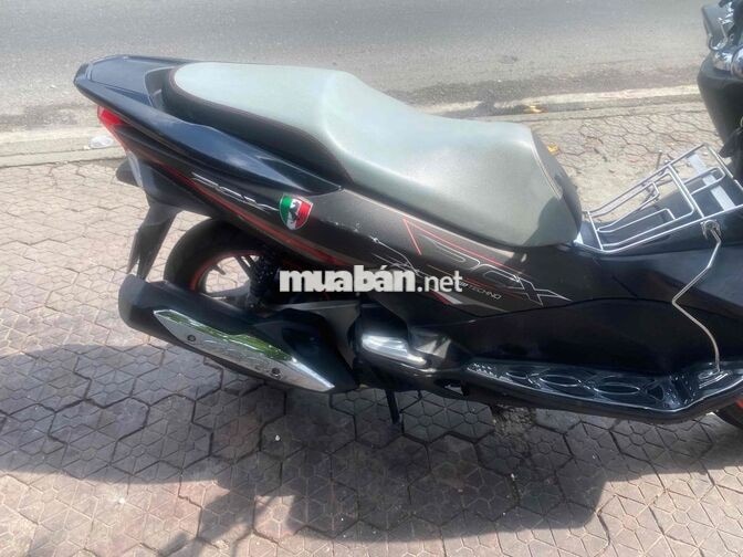 Honda PCX đen nhám