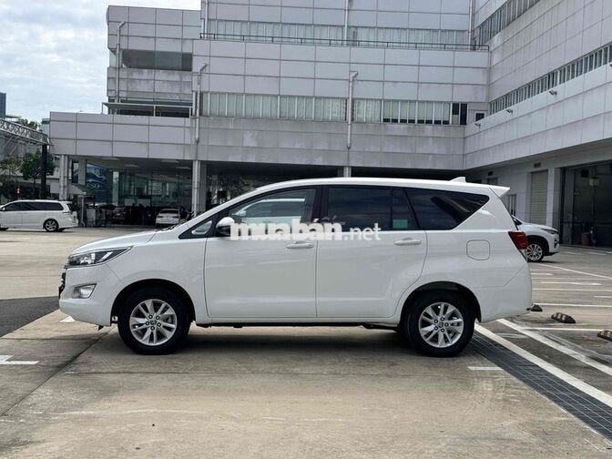 Toyota Innova 2020 Số sàn 2.0E Trắng - Xe Tại Hãng