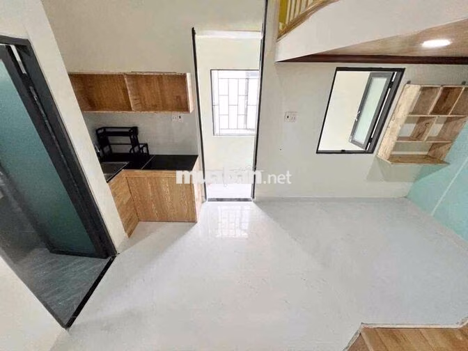 CHO THUÊ PHÒNG MỚI XÂY - CÓ NỘI THẤT QUA HUFLIT 5p - CVPM