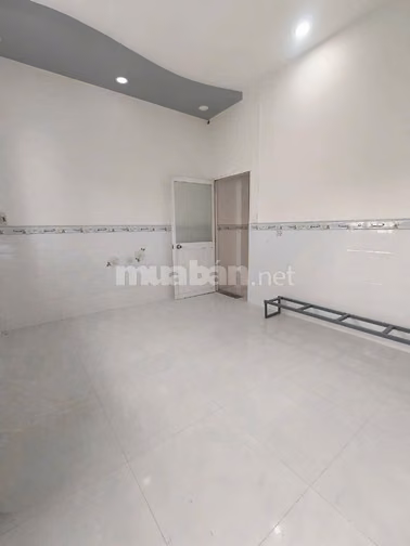 Nhà đẹp 4m x 8m gần trường Tiểu học Nguyễn Văn Thệ