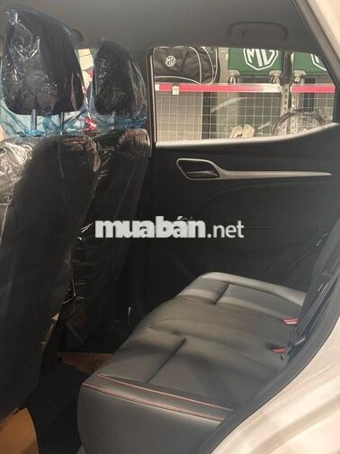 MG ZS SUV Trắng 5 chỗ