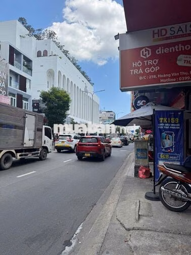 MẶT BẰNG NGAY CÔNG VIÊN HOÀNG VĂN THỤ – KINH DOANH CỰC TỐT