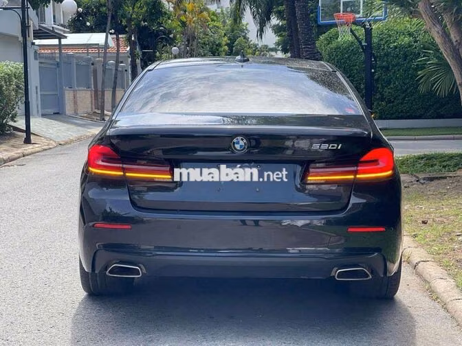 BMW 520i Luxury 2022 1 chủ đập thùng Cty XHĐ cao