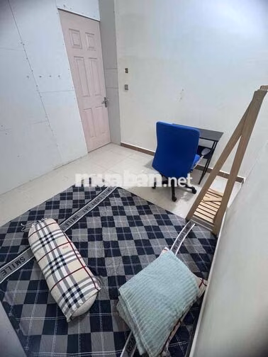 còn *** 1 phòng giá rẻ ở 1 người 1 phòng trong căn hộ chung cư Đứ