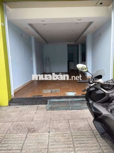 NHÀ MẶT TIỀN PHẠM VĂN ĐỒNG – NHÀ 4 TẦNG, VỊ TRÍ KINH DOANH ĐẸP