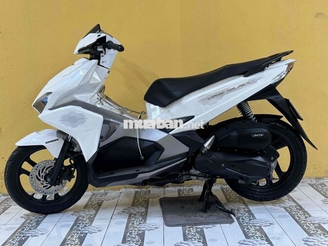 Honda Air Blade 125 2016 Trắng đen