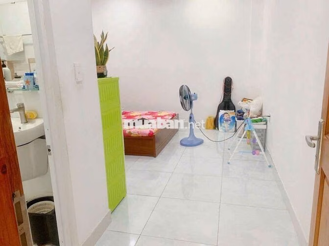 cho thuê gấp nhà nguyên căn dương quảng hàm p5 gò vấp . Hẻm 5m ôtô