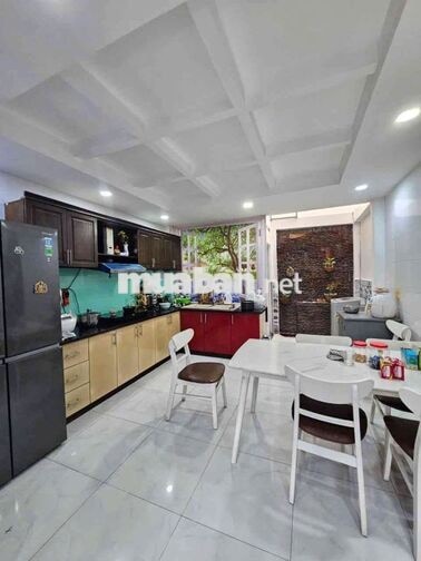 Nhĩnh 7 tỷ sở hữu tài sản 64m(4x16)Sau lưng Emart  Phan Huy Ích-Gò Vấp