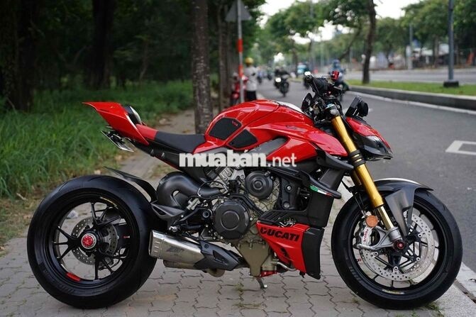 😍🍅 Ducati Streetfighter V4S 2023 Đỏ 2813 km có đổi