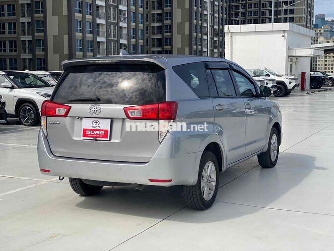 Toyota Innova 2.0E MT 2020 Số sàn Bạc