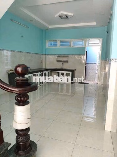 nhà mới sơn 4pn 4wc hẻm ô tô gần gò vấp dt 4x18m, có sân thượng