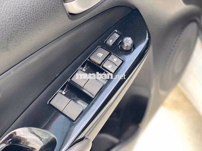 Toyota Vios 1.5G CVT 2025 Trắng 18.000 km
