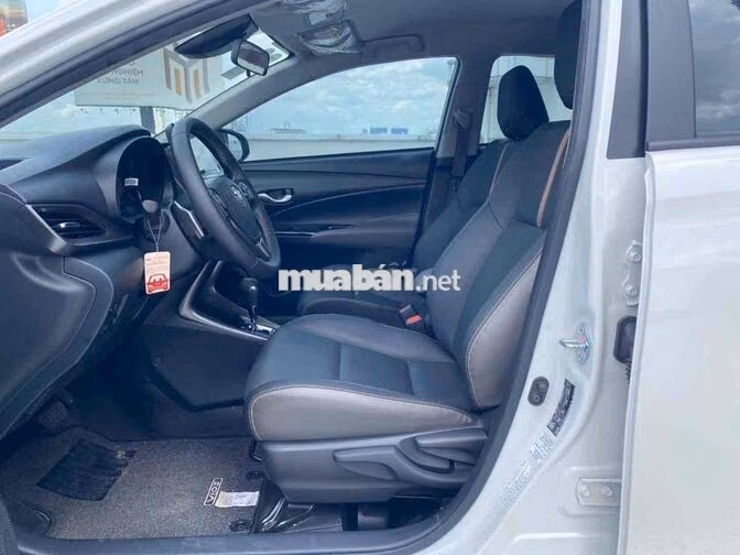 Toyota Vios 1.5G CVT 2025 Trắng 18.000 km