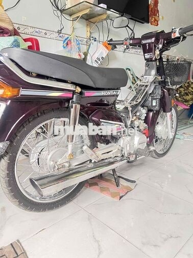 Honda Dream II Tím