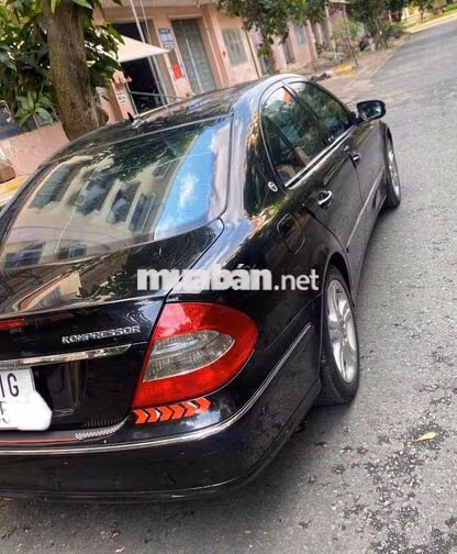 Mercedes-Benz E200 Kompressor 2008 Đen Tự động