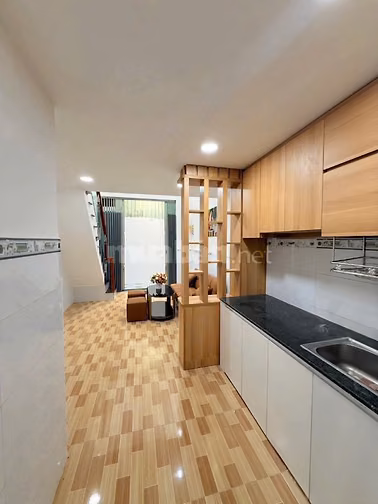 Nhà gác lửng 3m x 8m giá 860 triêj