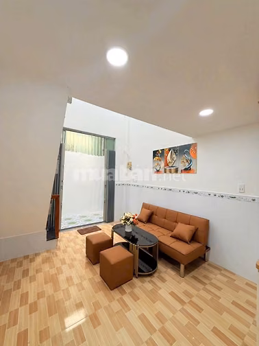 Nhà gác lửng 3m x 8m giá 860 triêj