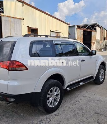 Mitsubishi Pajero Sport 2016 Trắng