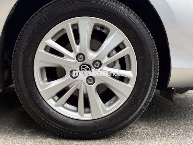 Toyota Vios E Số sàn 2018 Bạc