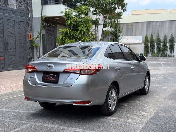 Toyota Vios E Số sàn 2018 Bạc