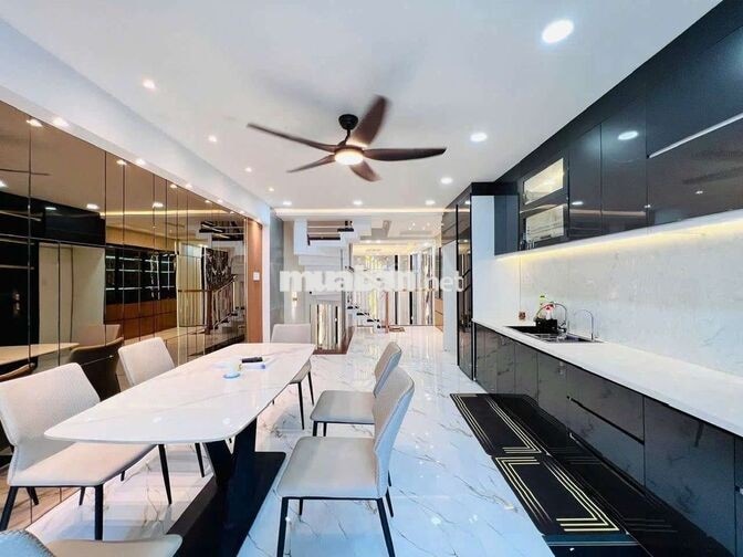 NHÀ MỚI ĐẸP HXH, GARA, 4PN 5WC, FULL NT CAO CẤP
