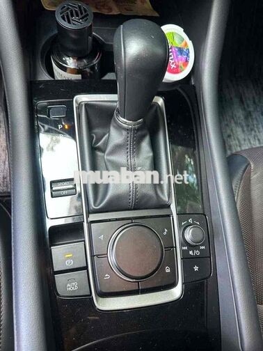 Mazda  3 luxury 2024 Trắng Tự động 30742 km