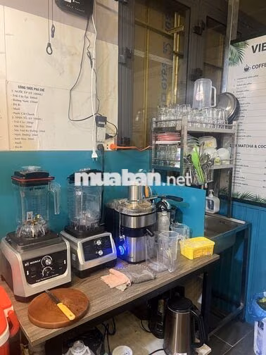Sang toàn bộ quán cà phê khu phố tây 