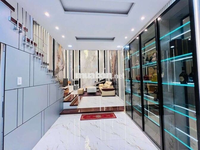 NHÀ MỚI ĐẸP HXH, GARA, 4PN 5WC, FULL NT CAO CẤP