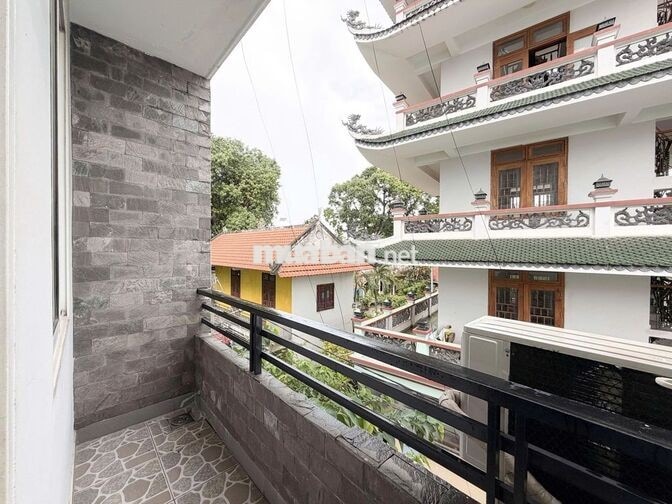 STUIDO BAN CÔNG NGAY ĐẠI HỌC IUH, VĂN LANG, EMART PHAN VĂN TRỊ