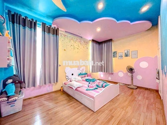Cho thuê biệt thự sân vườn đường Trần Huy Liệu 4PN full nội thất