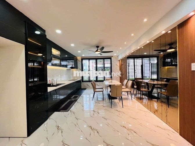 NHÀ MỚI ĐẸP HXH, GARA, 4PN 5WC, FULL NT CAO CẤP