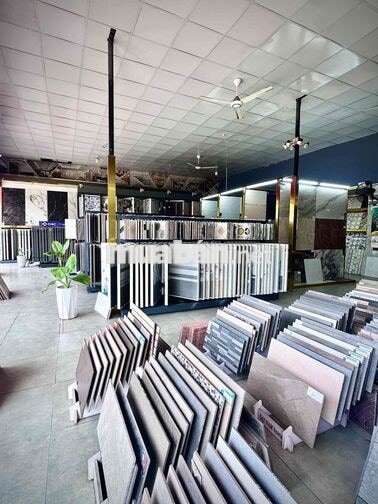 nhân viên phụ việc bốc xếp giao hàng tại Thủ Đức