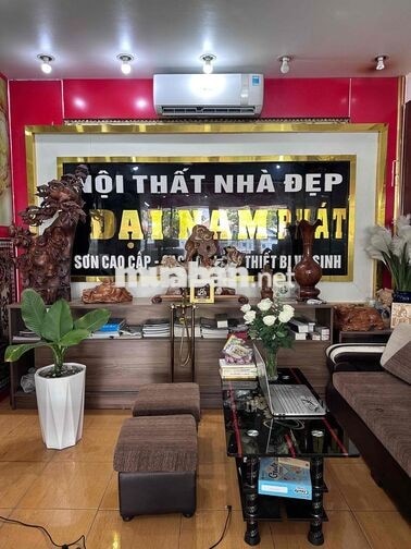 nhân viên phụ việc bốc xếp giao hàng tại Thủ Đức