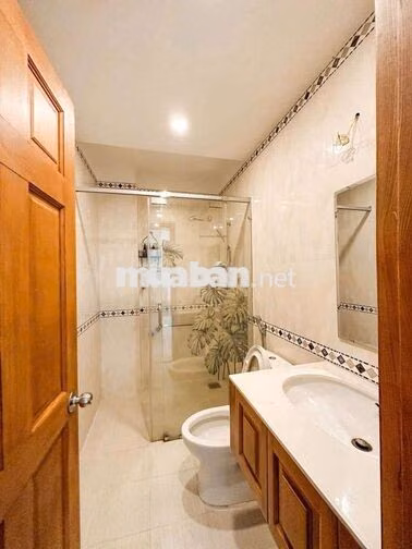 Cho thuê biệt thự sân vườn đường Trần Huy Liệu 4PN full nội thất