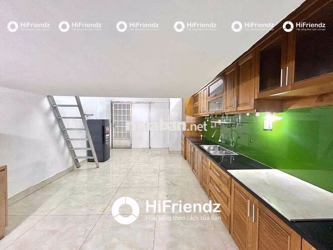 PHÒNG CÓ GÁC Q6 giáp Q5 50m2 ở được 4-5 bạn gần ĐHYD, ĐH Mở