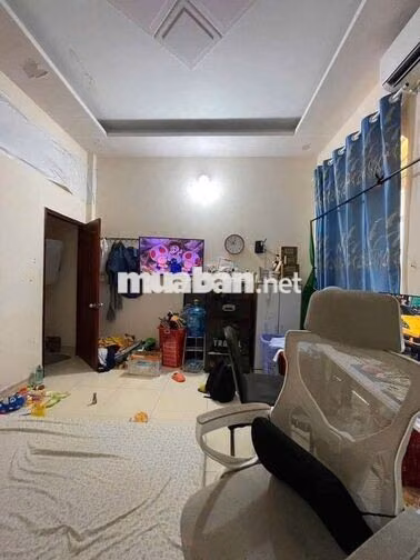 Cho Thuê Nhà Nguyên Căn Đường Cách Mạng Tháng 8, Quận Tân Bình